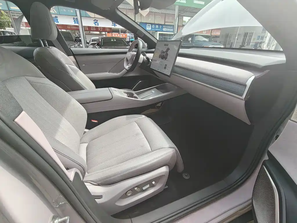 Onvo L60 2024 60kWh