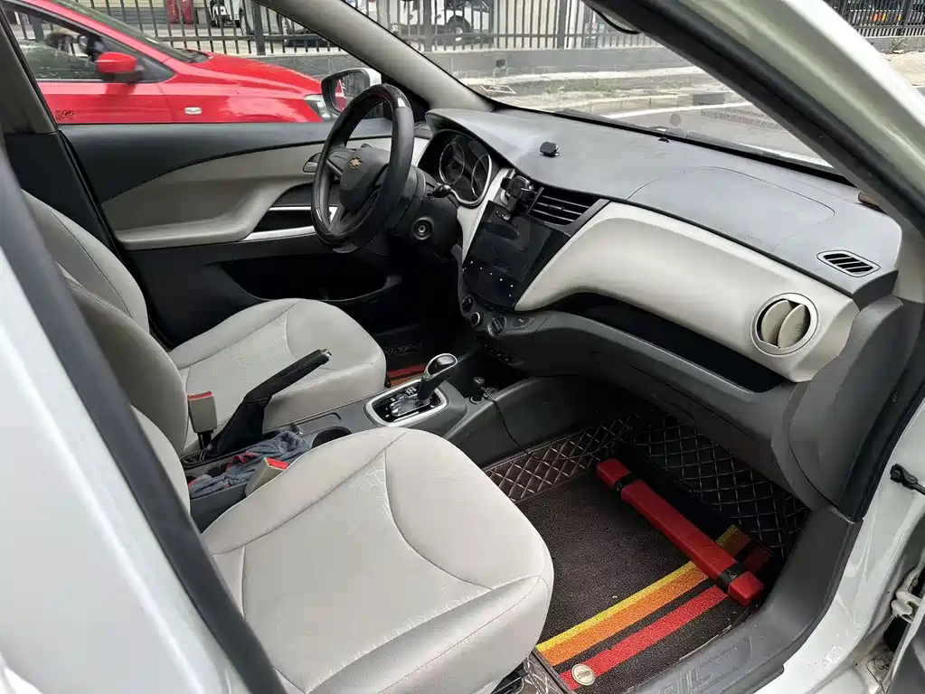 Chevrolet Sail — миниатюра 5