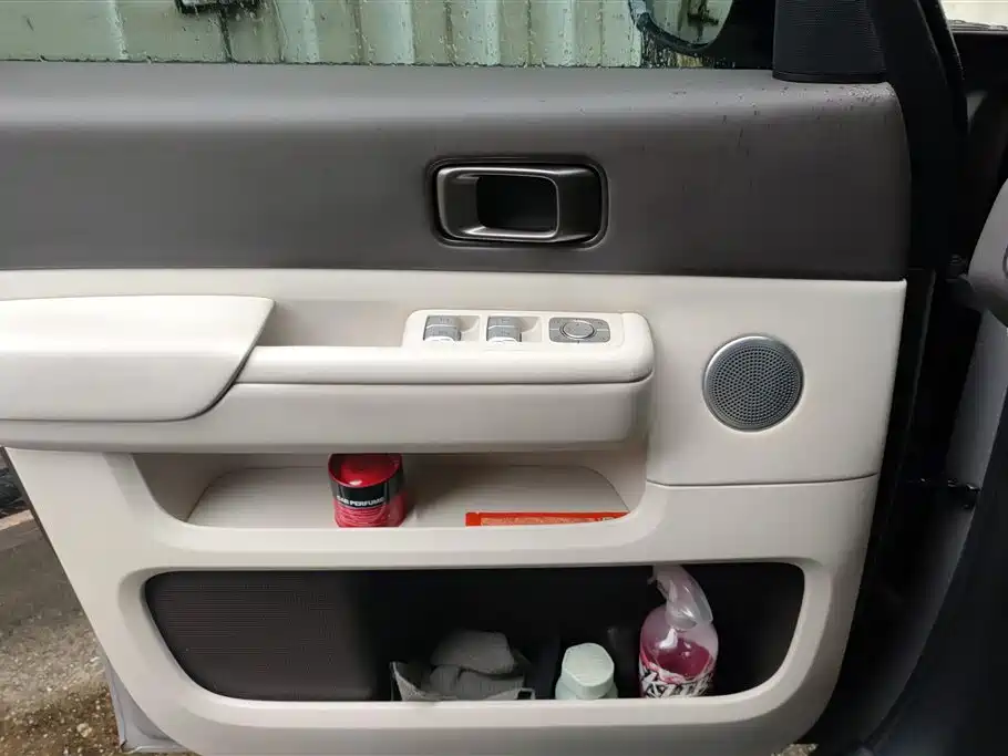 Li Auto MEGA 2024 Ultra