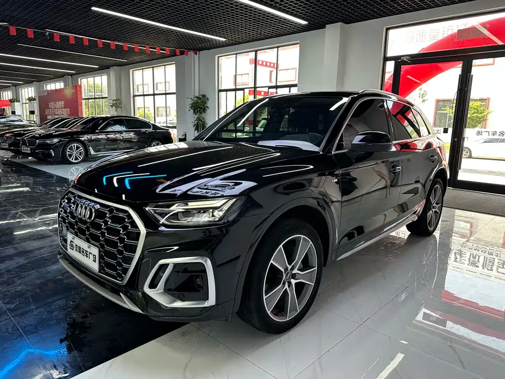 Купить Audi Q5L