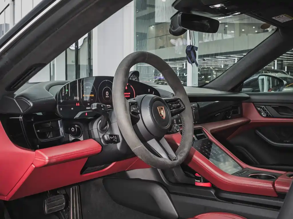 Porsche Taycan 2019 Taycan Turbo