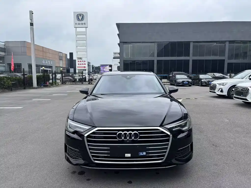 Audi A6L 2021 40 TFSI Luxury