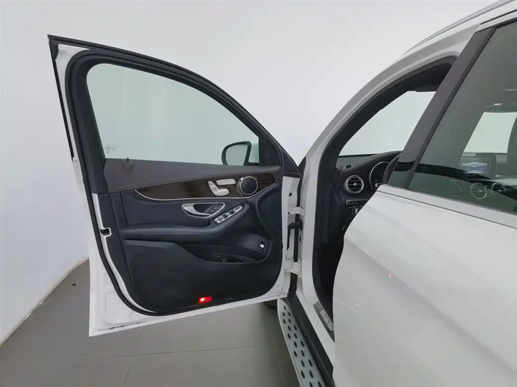 Mercedes-Benz GLC 2019 GLC 260 L 4MATIC Luxury