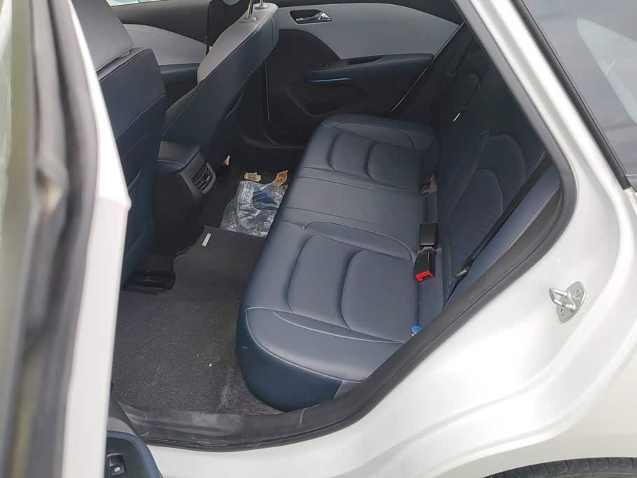 Chevrolet Monza 1.5 л 2024 г. Белый, пробег 30000 км