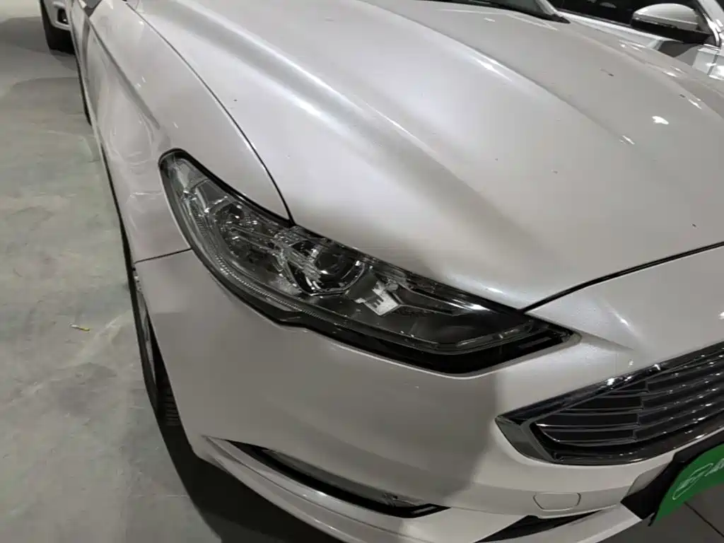 Ford Mondeo — миниатюра 9