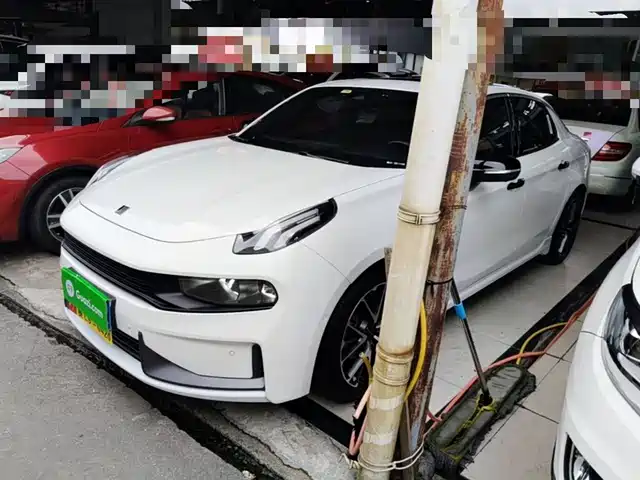 2021 Lynk & Co 03