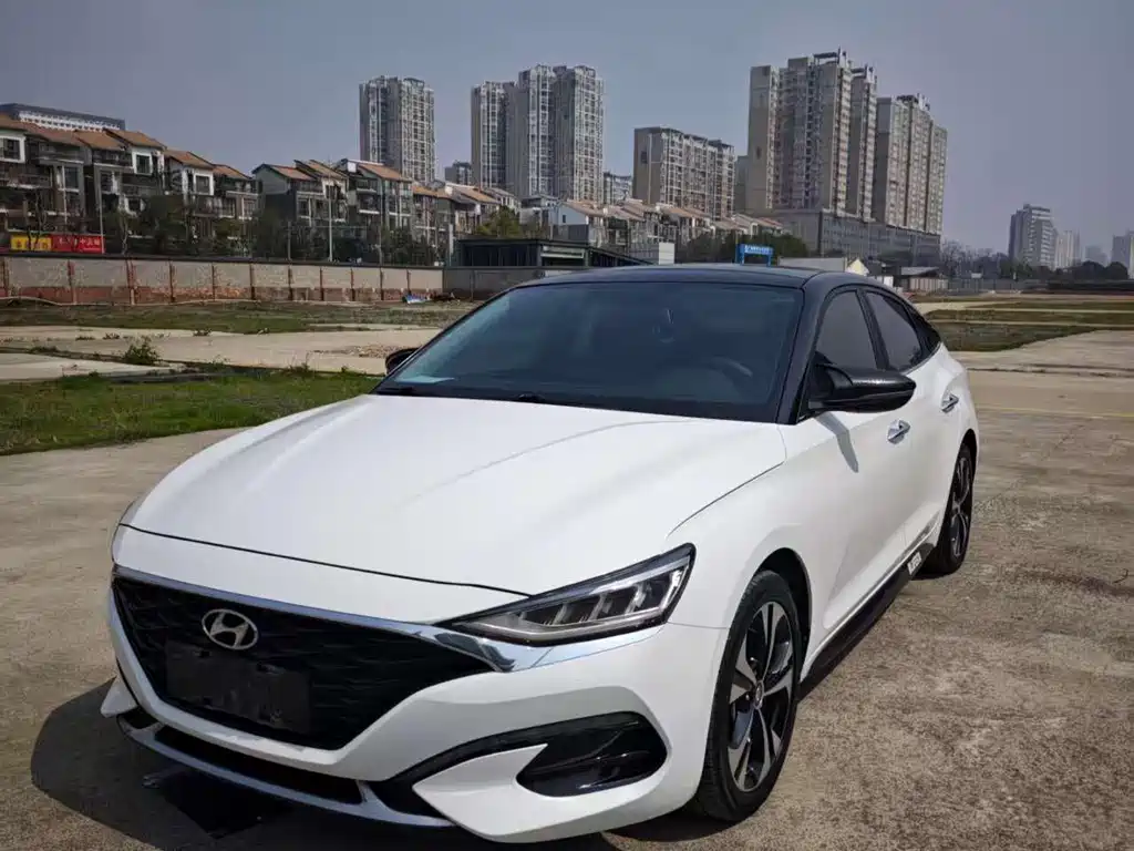 Купить Hyundai Fista
