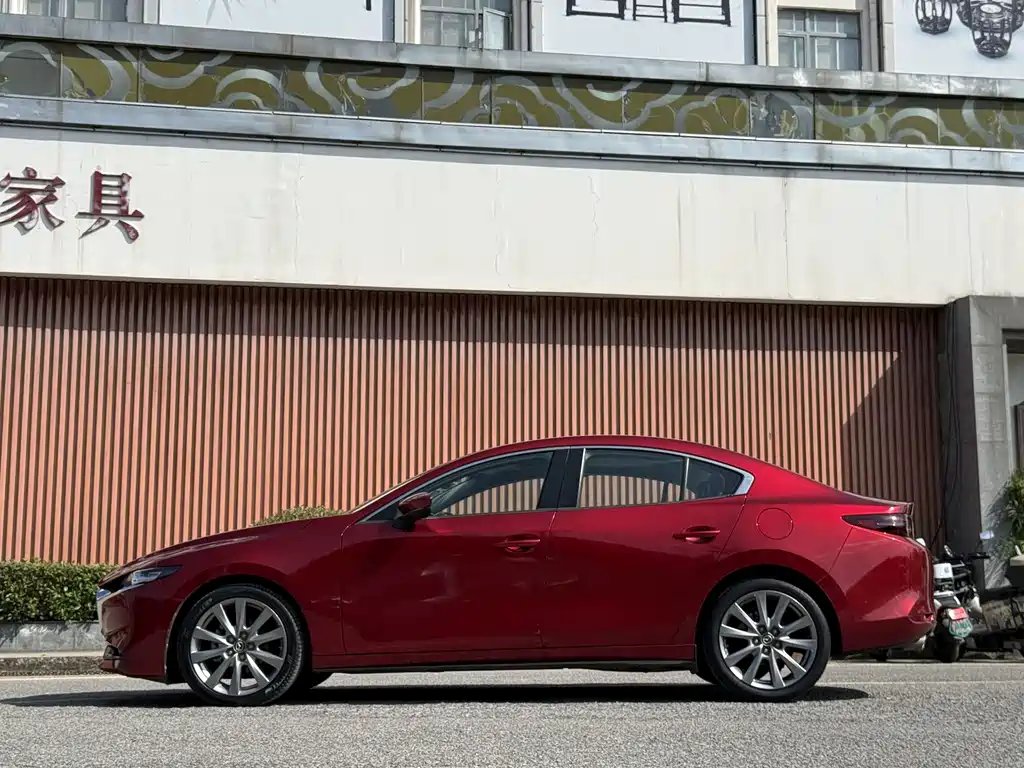 Mazda 3 Axela — миниатюра 9