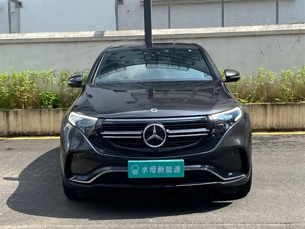 Mercedes-Benz EQC — миниатюра 2