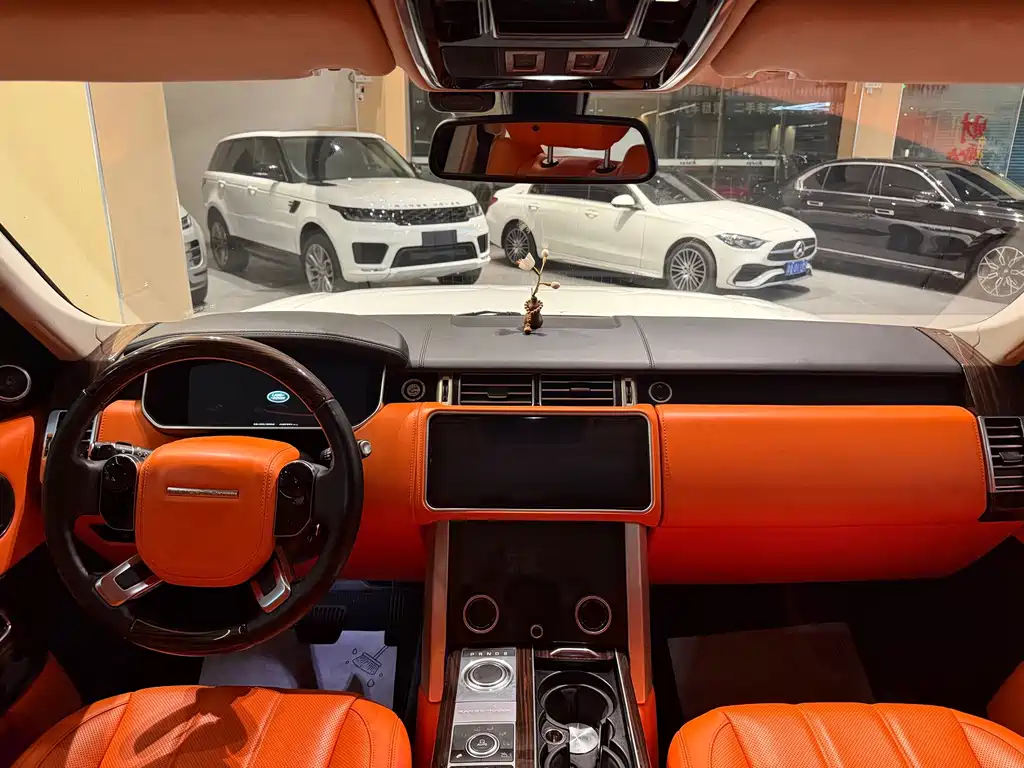 Land Rover Range Rover — миниатюра 5