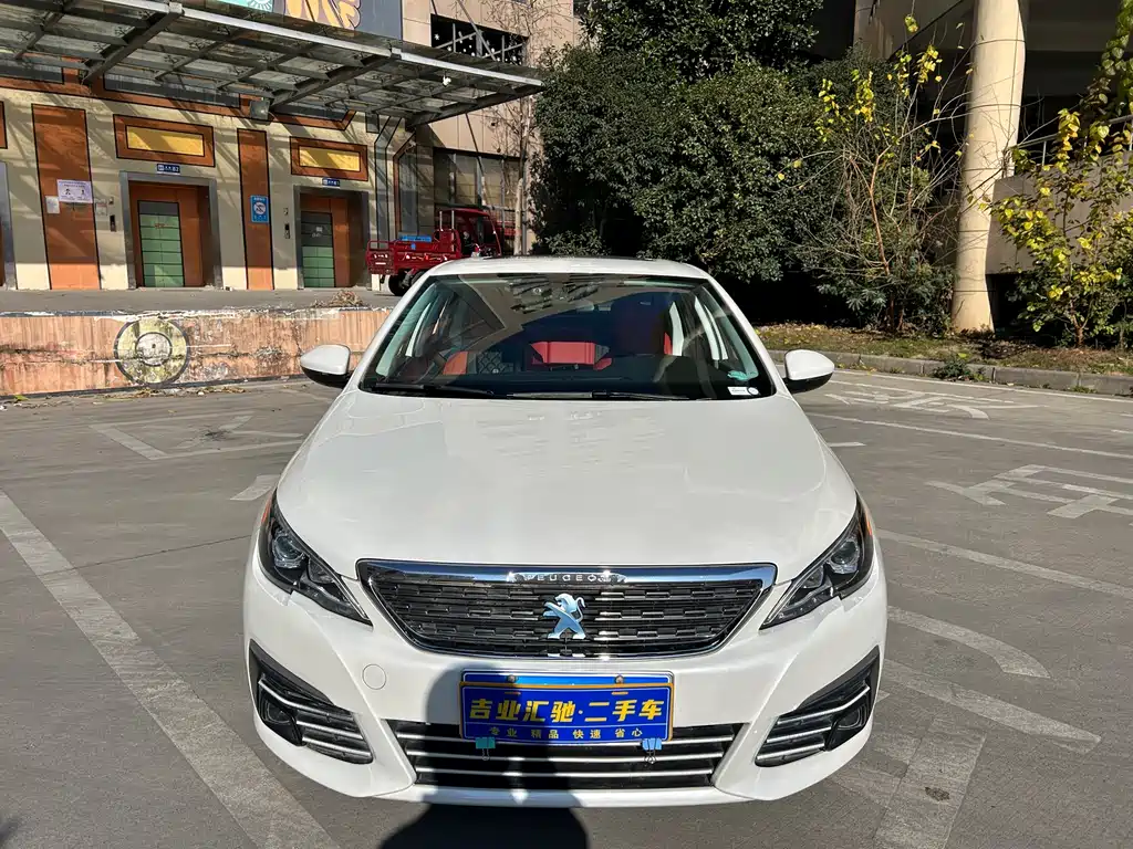 PEUGEOT 308