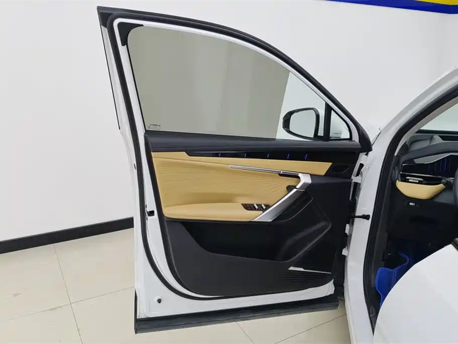 GEELY AUTOMOBILE BOYUE L