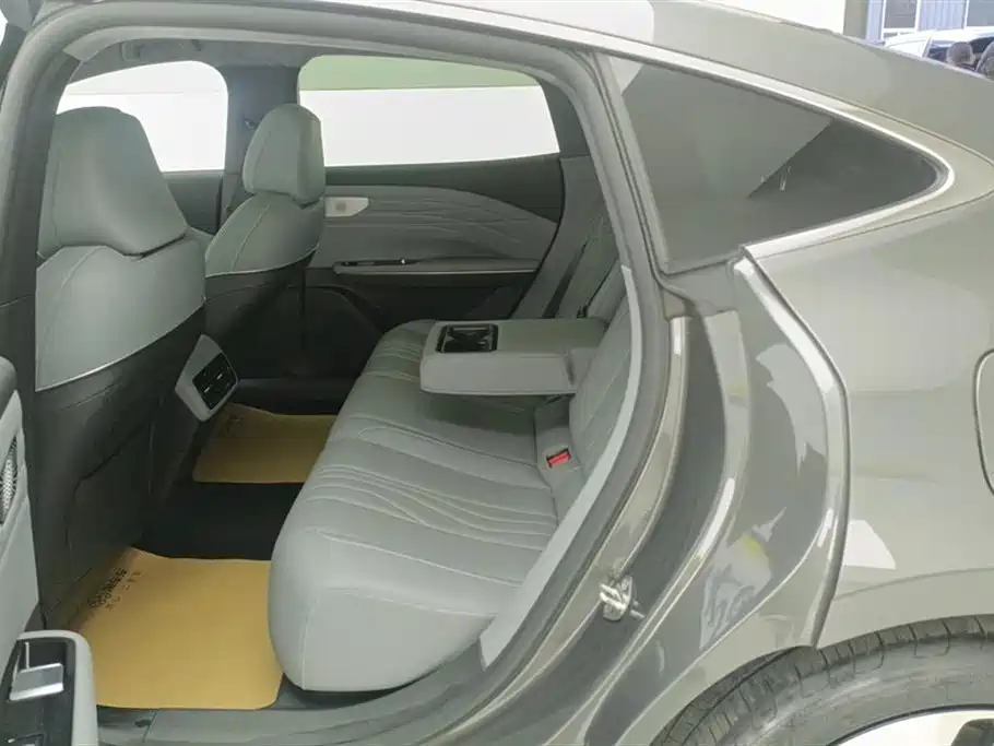 GEELY GALAXY GALAXY E8