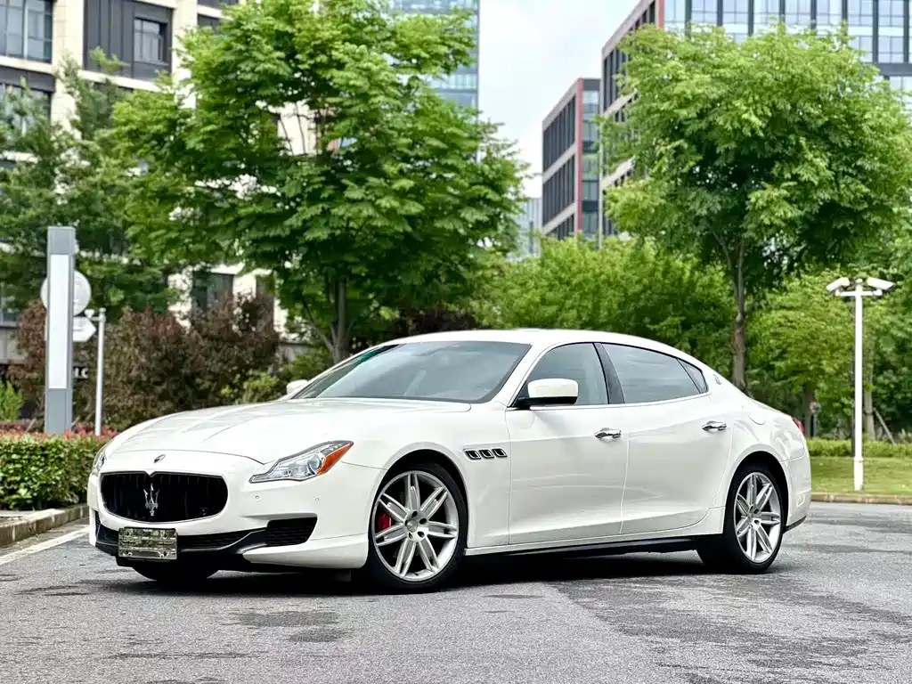 Купить Maserati Quattroporte