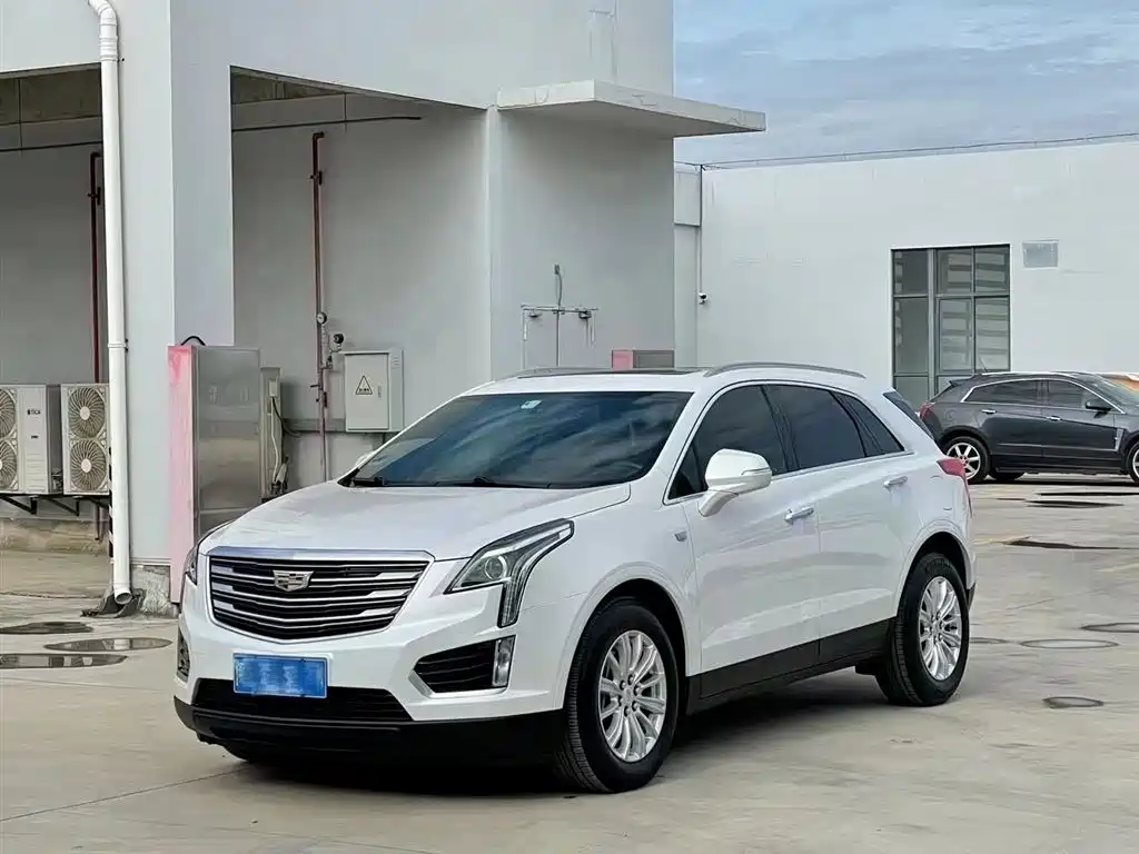 Купить Cadillac XT5