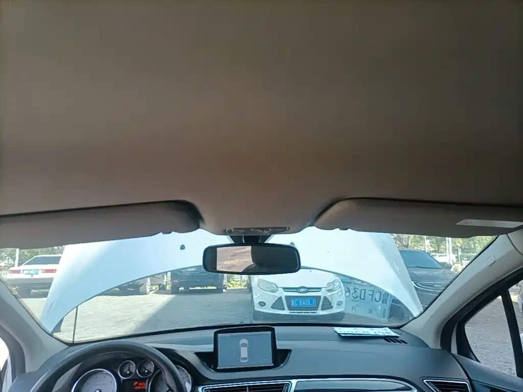 Peugeot 308 — миниатюра 18