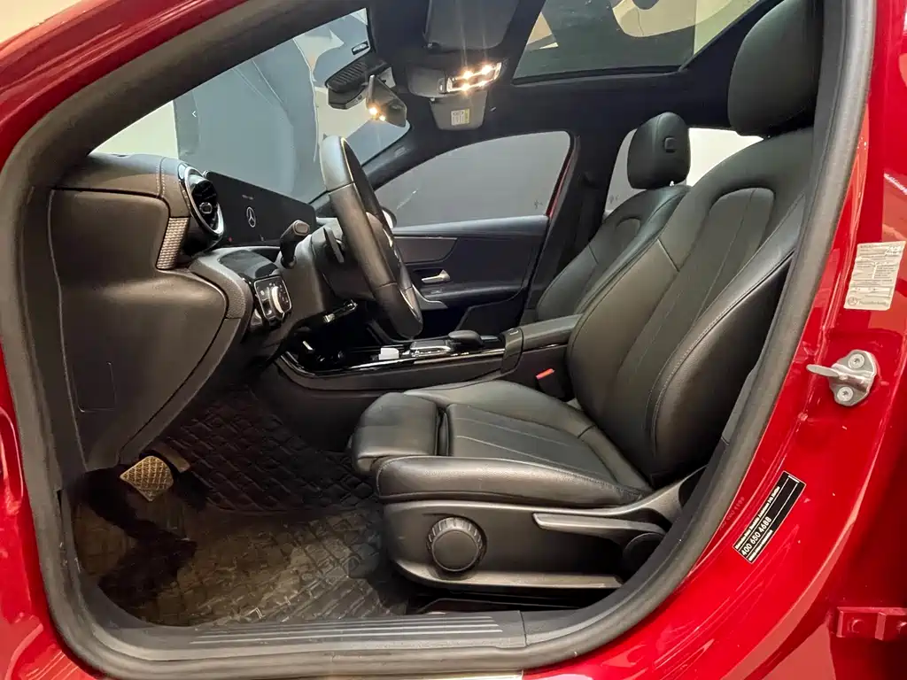 MERCEDES-BENZ A CLASS