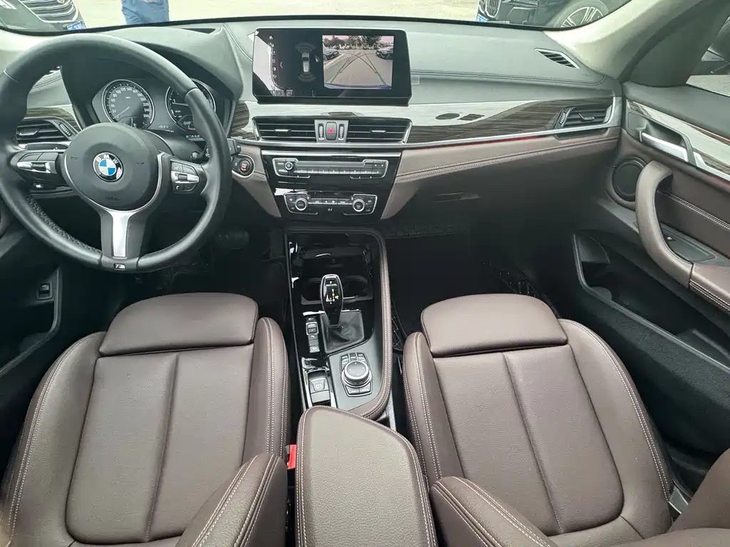 BMW X1 2020 xDrive25Li Premium