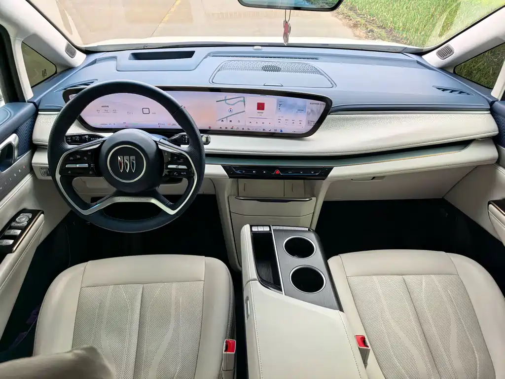 BUICK GL8 NEW ENERGY