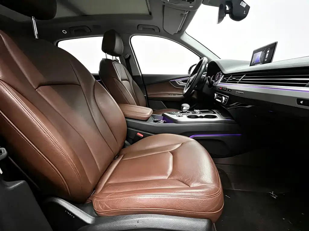 Audi Q7 — миниатюра 13