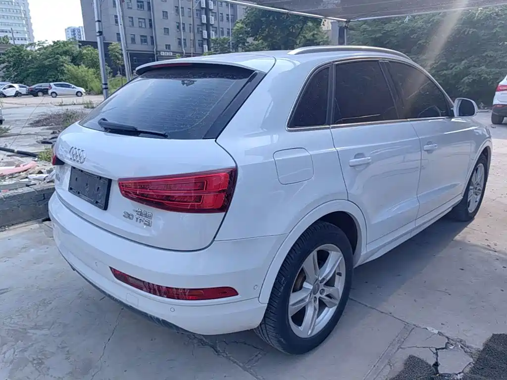Audi Q3 2016 30 TFSI