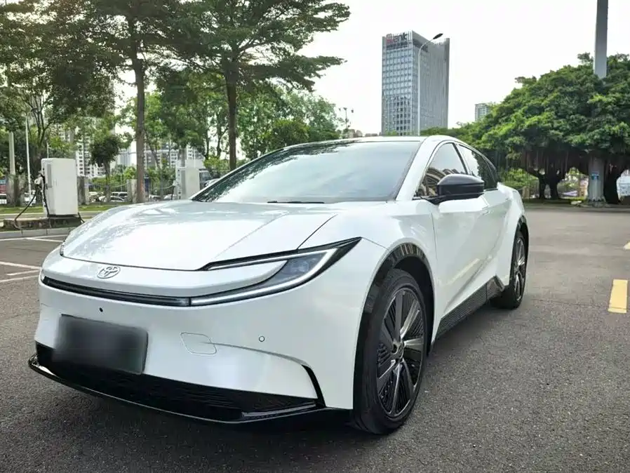 Toyota 丰田bZ5 2025