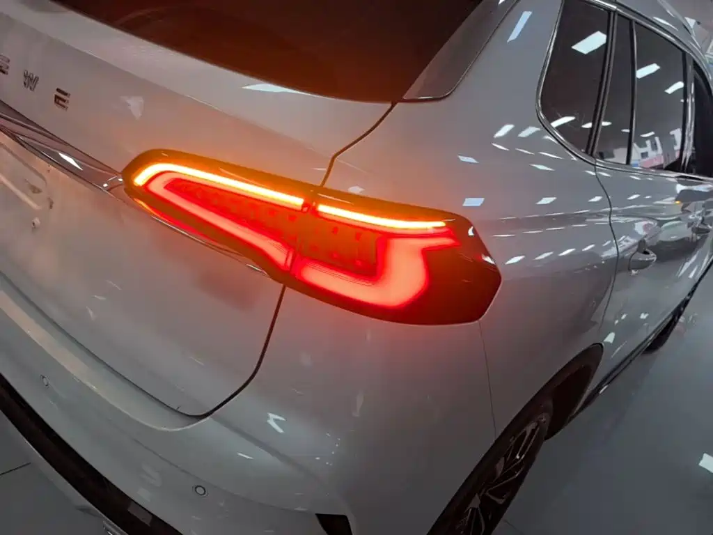 Roewe RX5 MAX — миниатюра 8