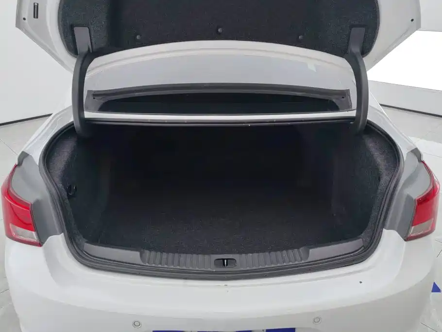 Buick Verano — миниатюра 4