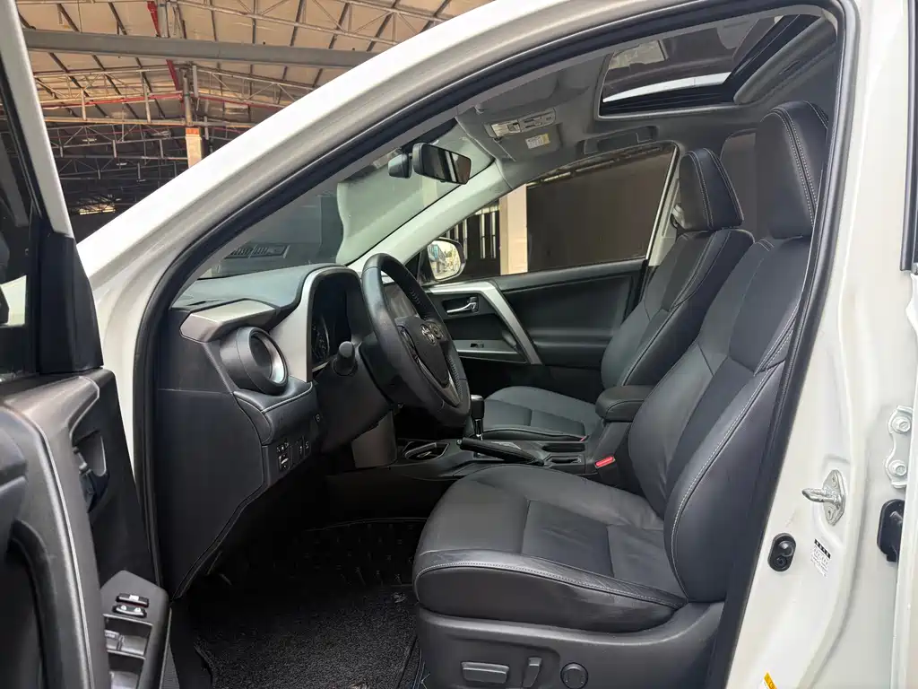 TOYOTA RAV4 RONGFANG