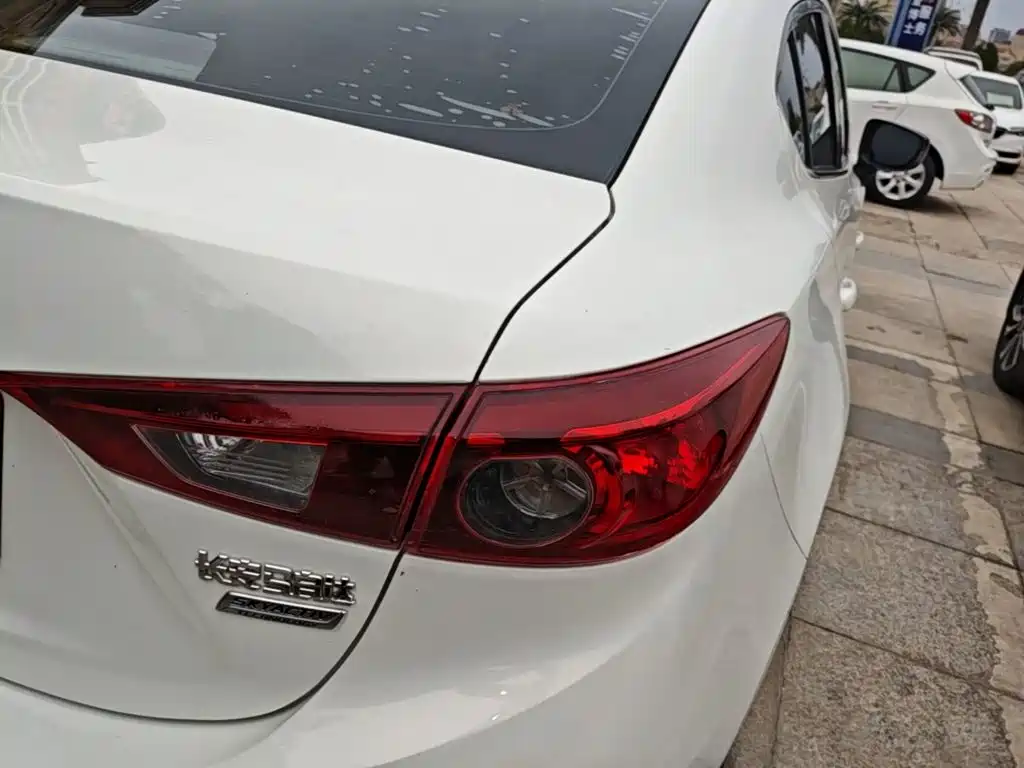 Mazda 3 Axela — миниатюра 8