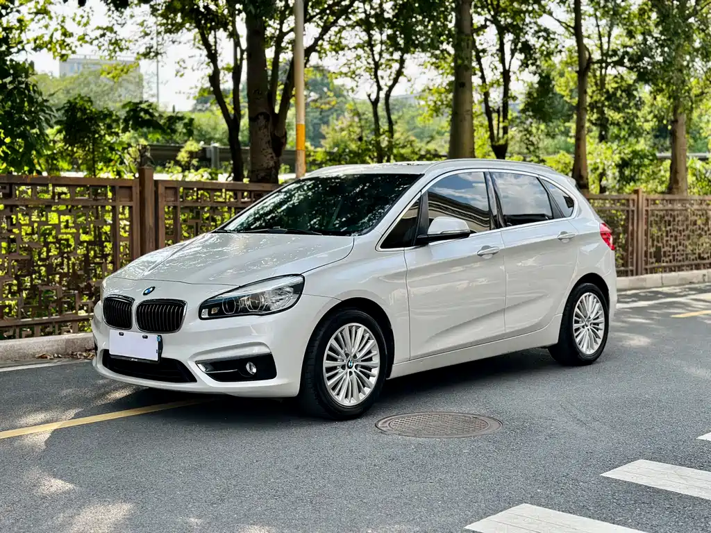 BMW 2 Series Active Tourer (Import)