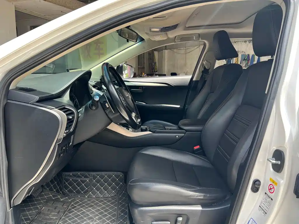 Lexus NX 2015 200t