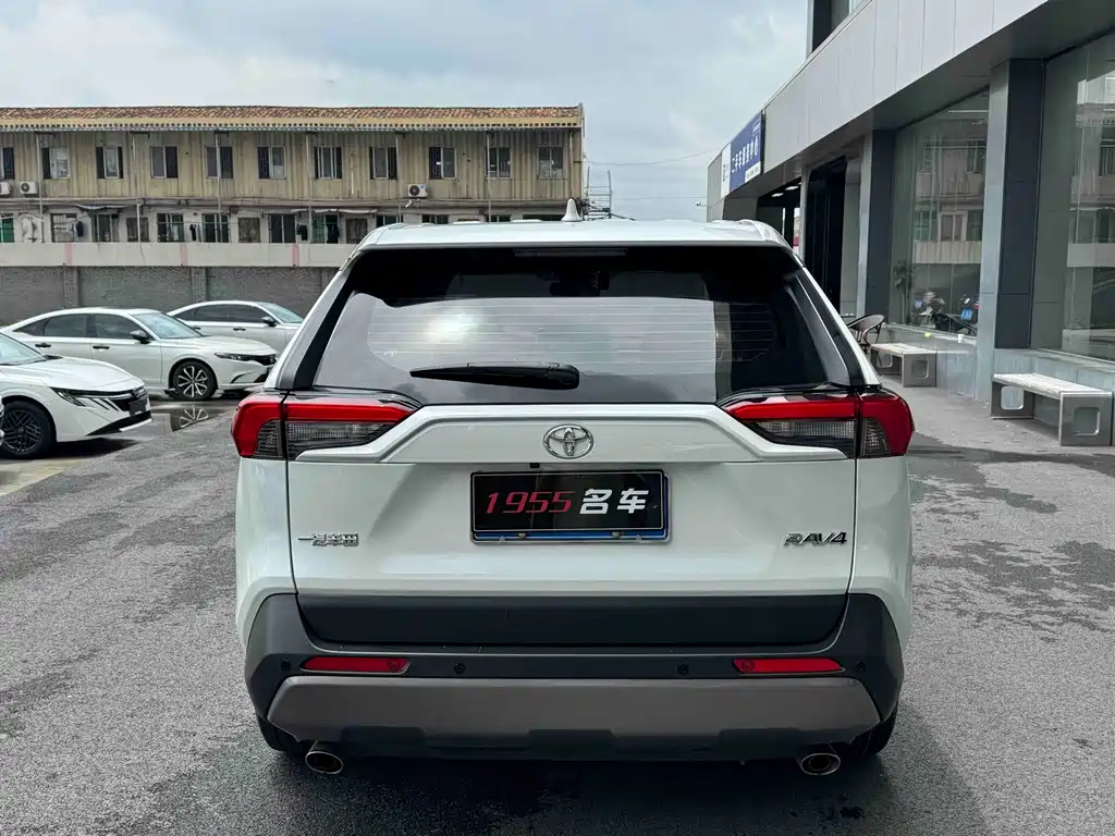 Toyota RAV4 2021 2.0L CVT