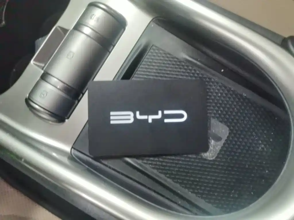 BYD Dolphin — миниатюра 9