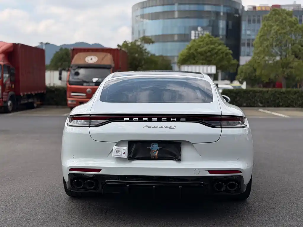 Porsche Panamera 2023 — фото 14