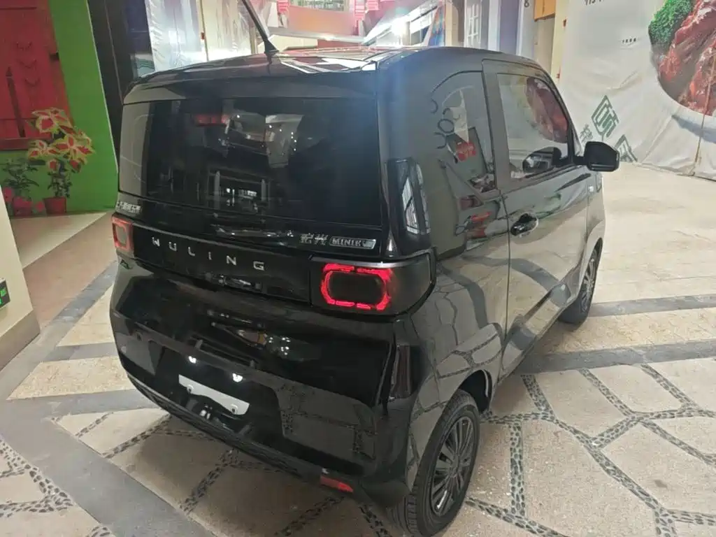 Wuling MINIEV — миниатюра 7