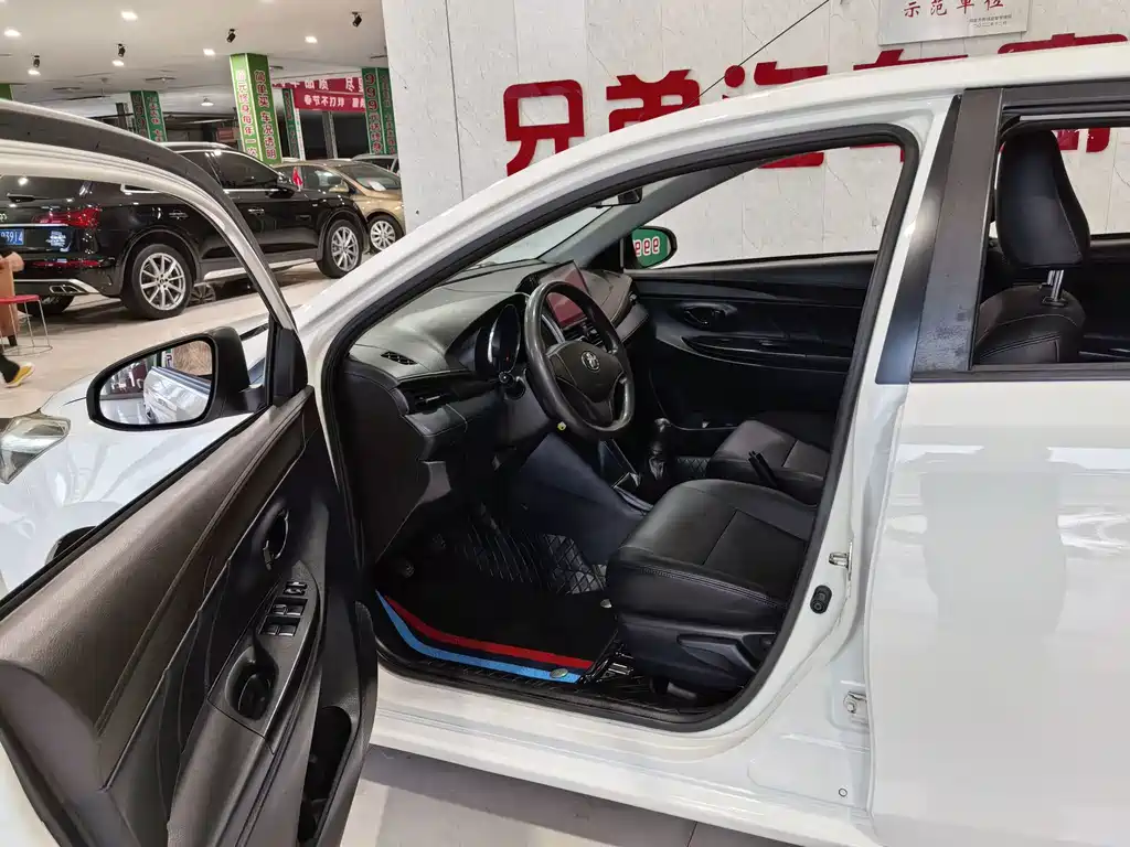 Toyota Vios — миниатюра 5