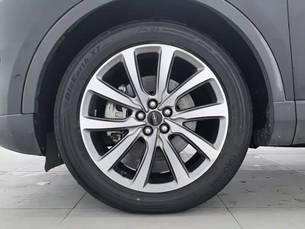 Lincoln Nautilus (Import) — миниатюра 17