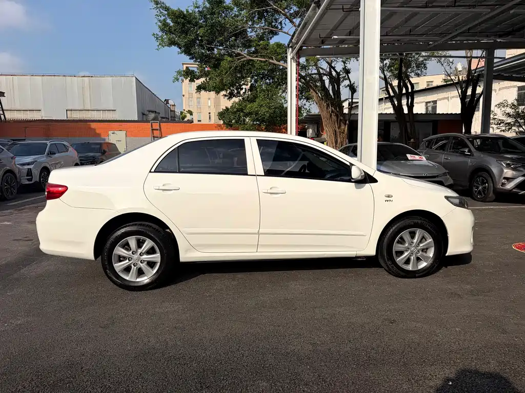 Toyota Corolla — миниатюра 4