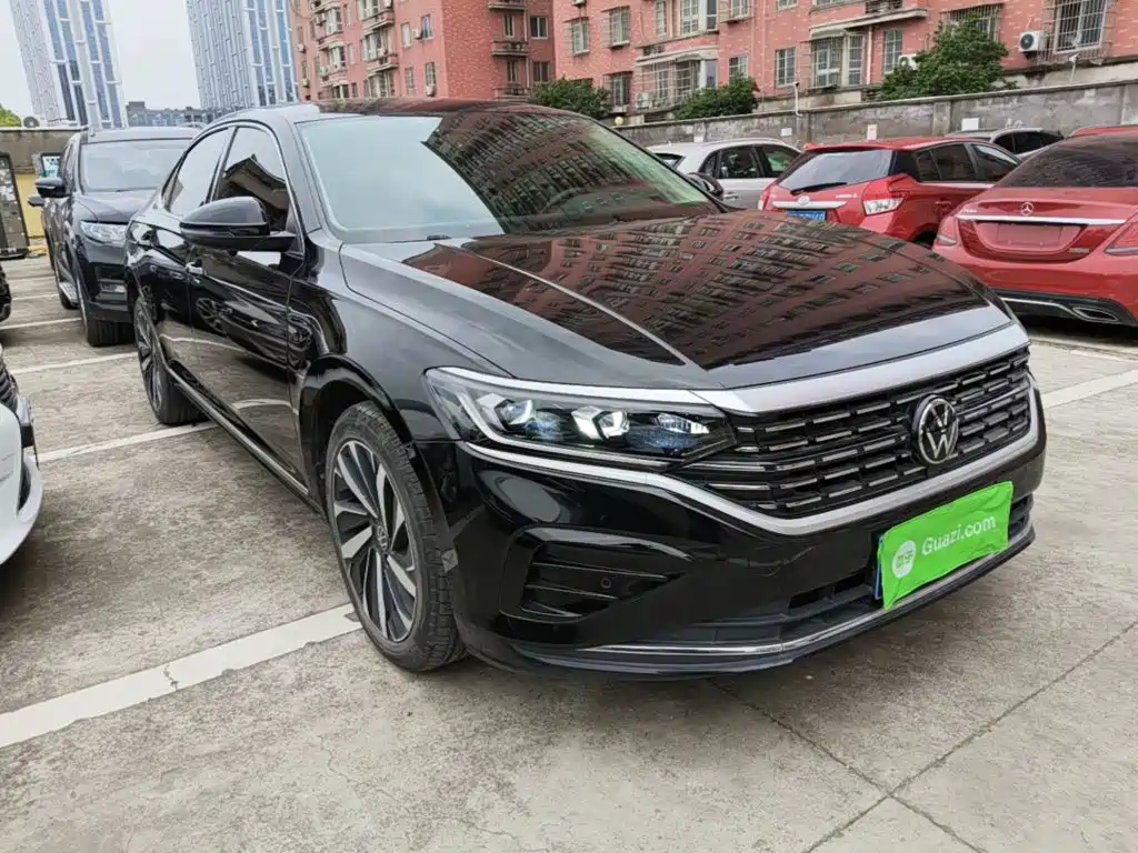 Volkswagen Passat 2023 330TSI Elite