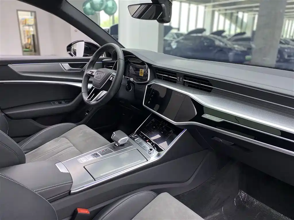 Audi A6L 2024 45 TFSI