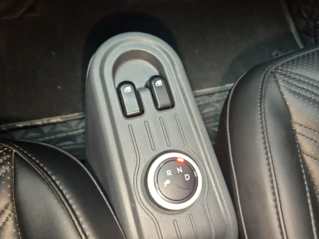 Wuling MINIEV — миниатюра 14