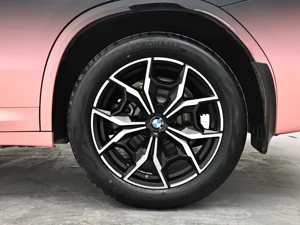 BMW X3 — миниатюра 9