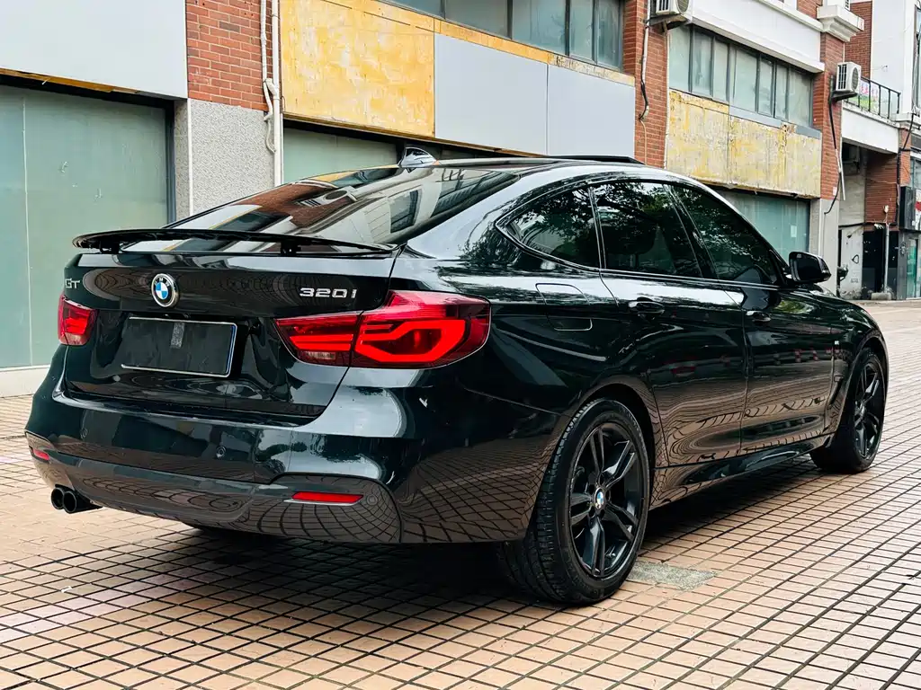 BMW 3 Series GT 3 GT 2019 320i M Sport