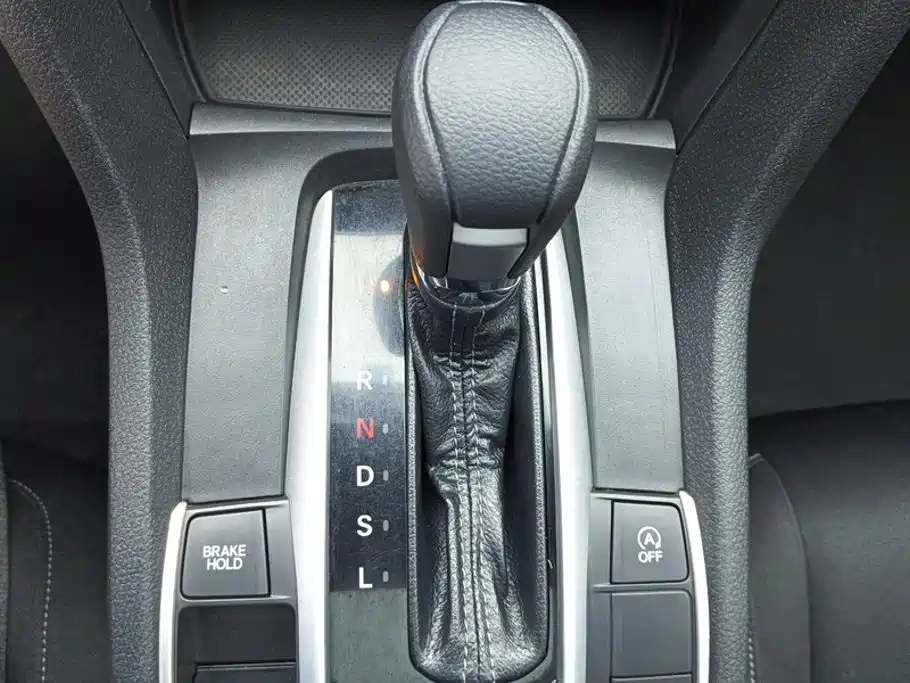 Honda Civic — миниатюра 16