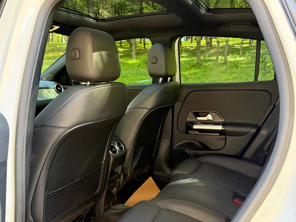 Mercedes-Benz GLA — миниатюра 5