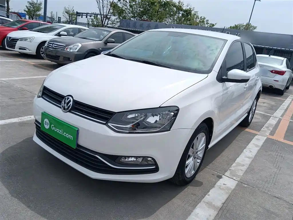 Volkswagen Polo 2015