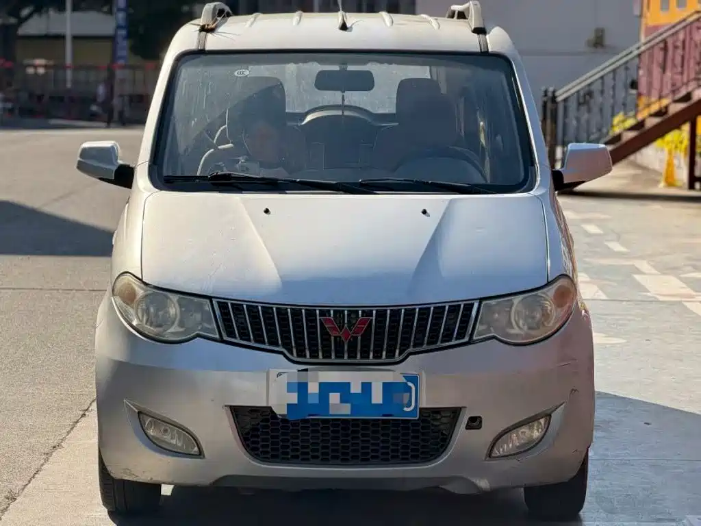 Wuling Hongguang — миниатюра 2