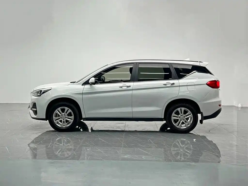 Haval M6 — миниатюра 3