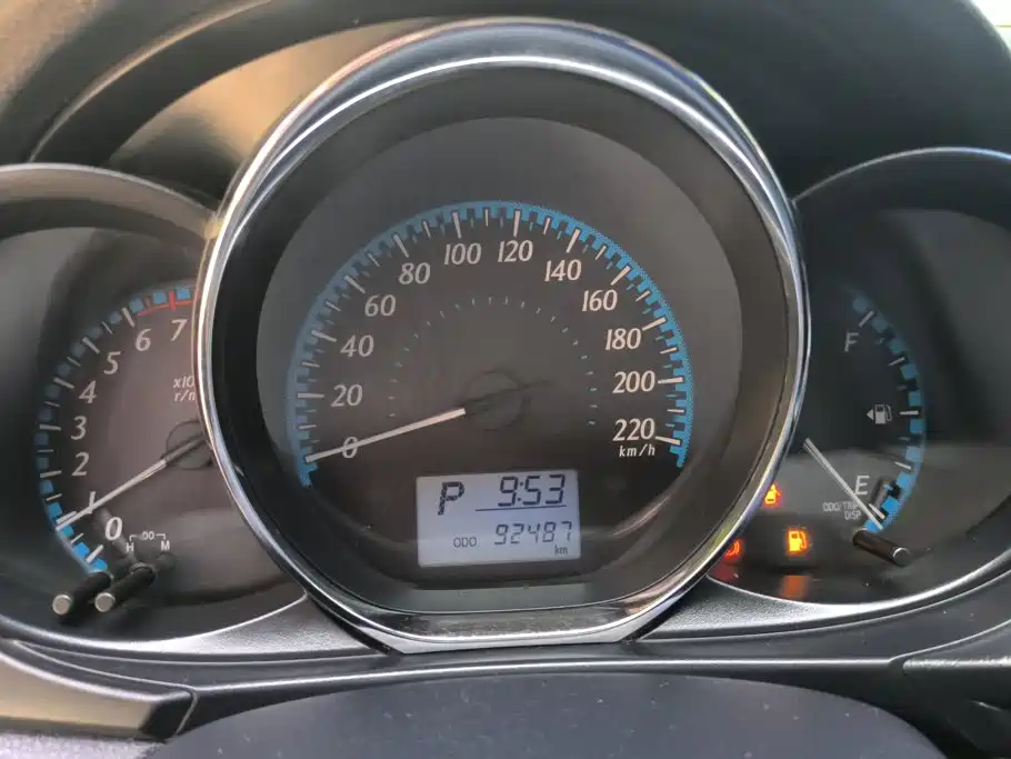 Toyota Yaris L — миниатюра 14